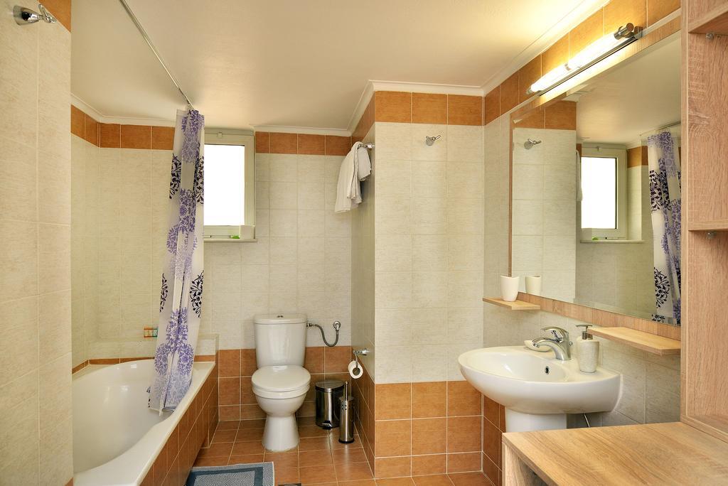 Iokasti Homes Κάτω Γαλατάς Εξωτερικό φωτογραφία